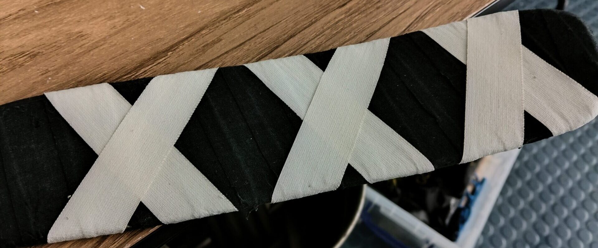 Para stick Amsterdam met drie kruizen